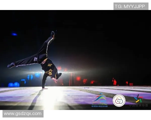 深圳街舞队与广州街舞队赛后复盘探讨团队协作的成功与不足之处